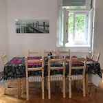Lilians Modern Appartement In Historical Citycenter